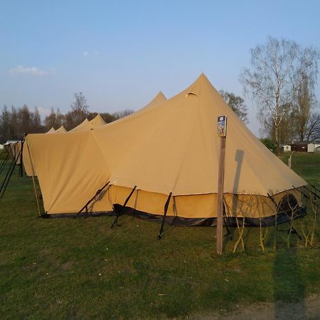 Tent-Ok Opende Exterior foto